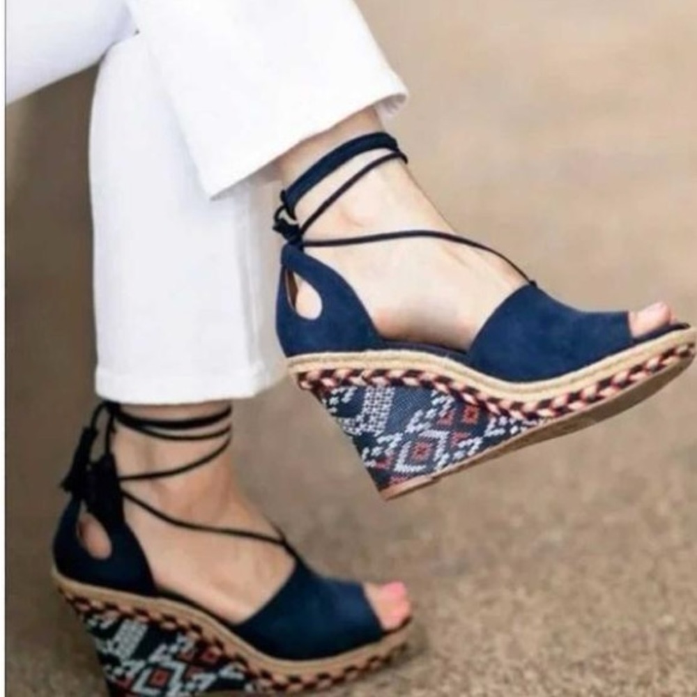 Cabi Wedge Heels, Size 8, like new!
